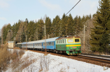 E 499.1018 (141 018) s retro expresem VIHORLAT