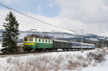 E 499.1018 (141 018) s retro expresem VIHORLAT